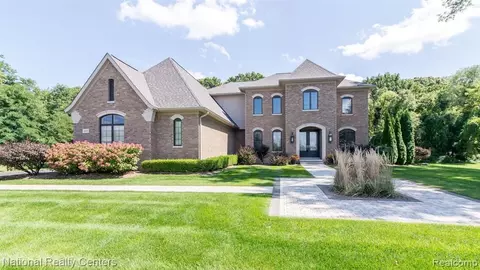 3455 Hilton Pointe, Brighton, MI 48114
