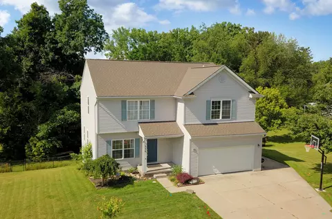 270 Sweet Briar Rdg, Linden, MI 48451