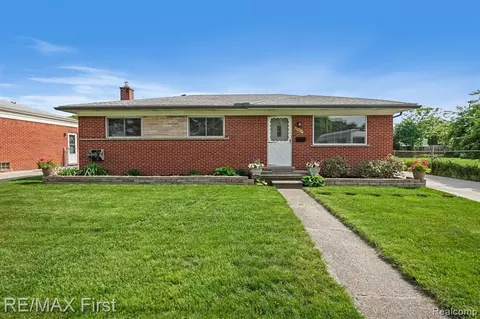 4396 Dunn Dr, Warren, MI 48092