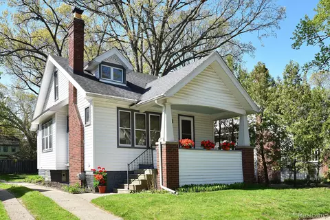 325 W Lewiston Ave, Ferndale, MI 48220