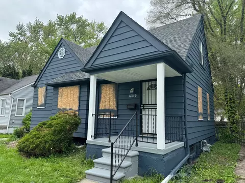 12059 Rossiter St, Detroit, MI 48224