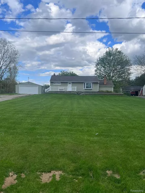 10472 Irish Rd, Forest, MI 48463