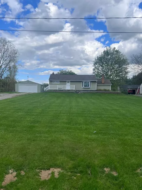 10472 Irish Rd, Forest, MI 48463