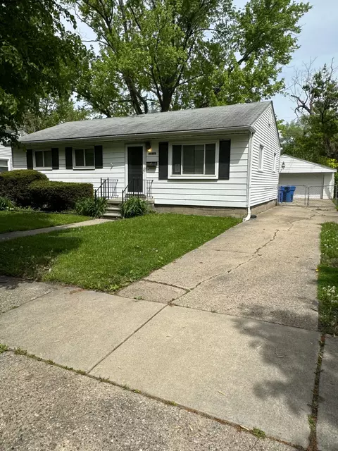 22372 Ira Blvd, Warren, MI 48091