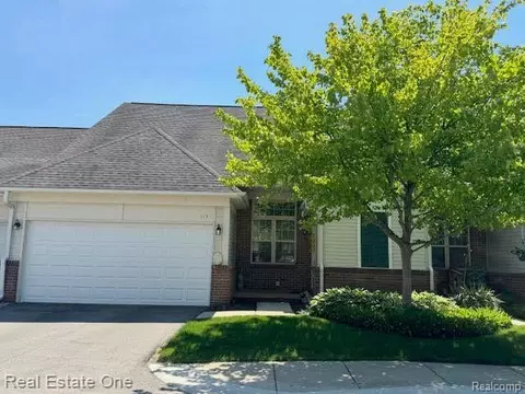 808 Maplewood Ct, Brighton, MI 48116 - Movoto