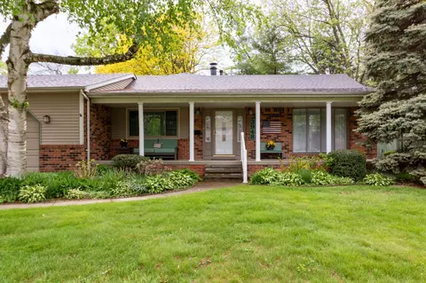 3948 Grindley Park St, Dearborn Heights, MI 48125
