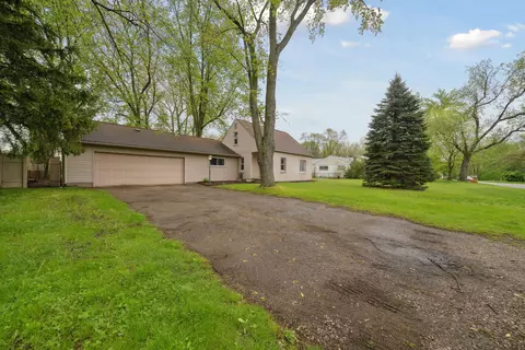 19360 Angling St, Livonia, MI 48152