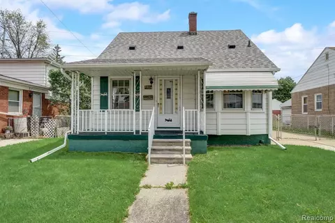 2059 11th St, Wyandotte, MI 48192