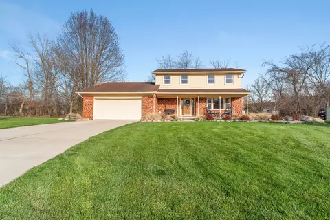 7831 Siding Crt Ct, Grosse Ile, MI 48138