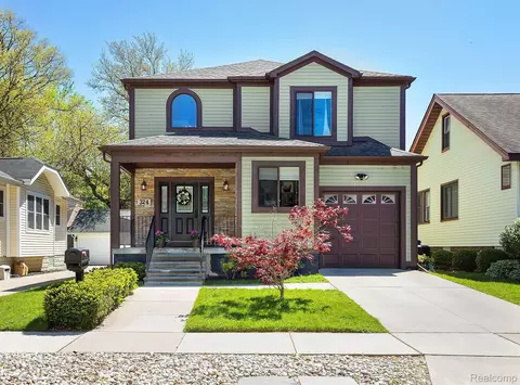 324 E Maplehurst St, Ferndale, MI 48220