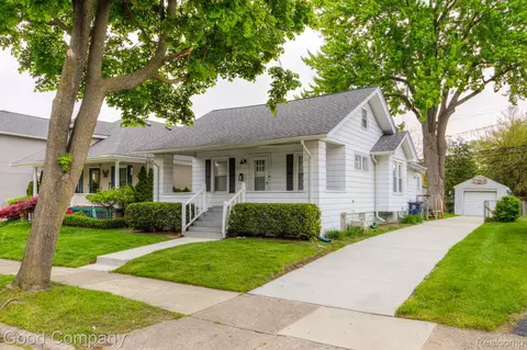 1117 S Wilson Ave, Royal Oak, MI 48067