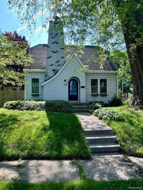 318 Marquette St, Flint, MI 48504