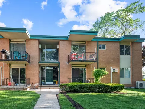 1840 Axtell Dr #6, Troy, MI 48084