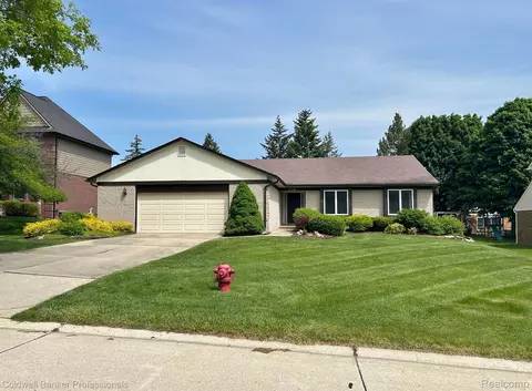 44780 Ford Way Dr, Novi, MI 48375