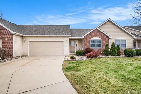 2278 Rosewood Crt Ct, Clayton, MI 48433