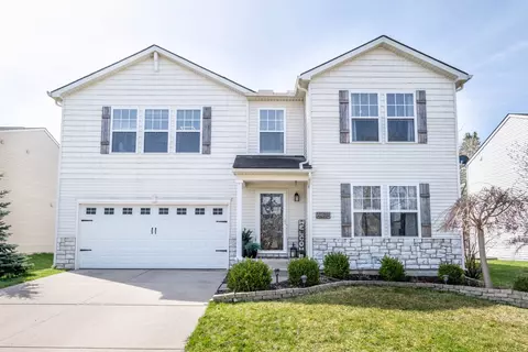6475 Morningstar Ln, Waterford, MI 48327