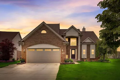 11405 Hawthorne, Southgate, MI 48195