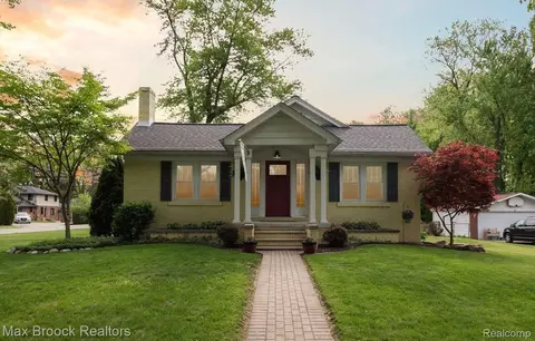18430 Shadyside St, Livonia, MI 48152