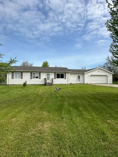 2034 Obrien Rd, Fremont, MI 48744