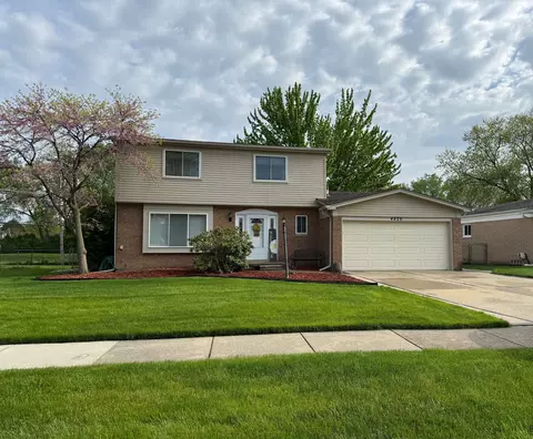 4826 Dickson Dr, Sterling Heights, MI 48310