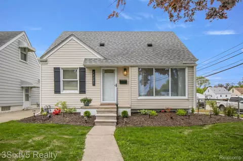 14281 Mulberry St, Southgate, MI 48195