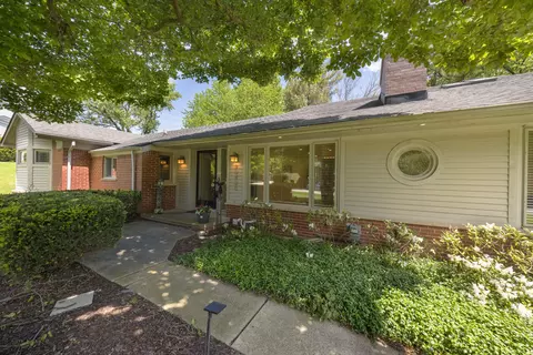 30930 Sudbury St, Farmington Hills, MI 48331
