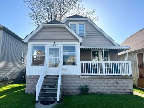 1750 Lindbergh St, Wyandotte, MI 48192