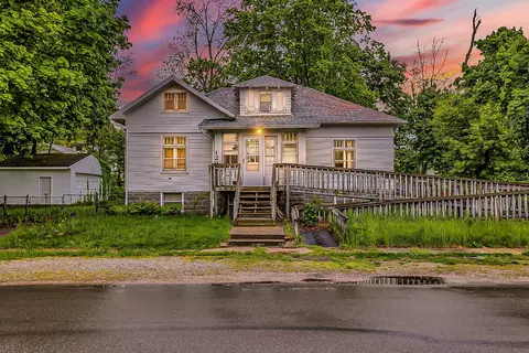 129 W South St, Summit, MI 49203