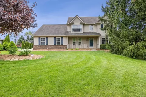 7814 Summer Breeze Trl, Oceola, MI 48843