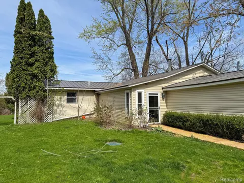 6997 Pike Rd, Hope, MI 49046
