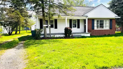 2690 E Maple Rd, Troy, MI 48083 photo 1