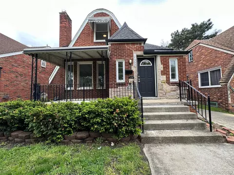 17392 Ilene St, Detroit, MI 48221