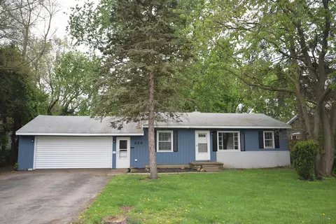 226 Mcfarland St, Grand Blanc, MI 48439