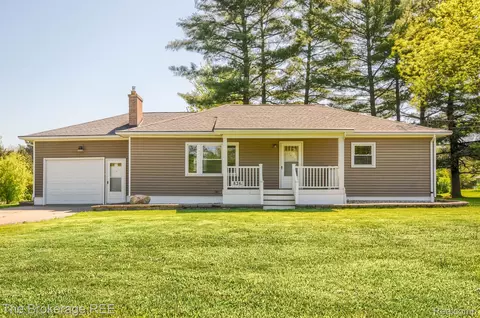 8281 Torrey Rd, Mundy, MI 48439