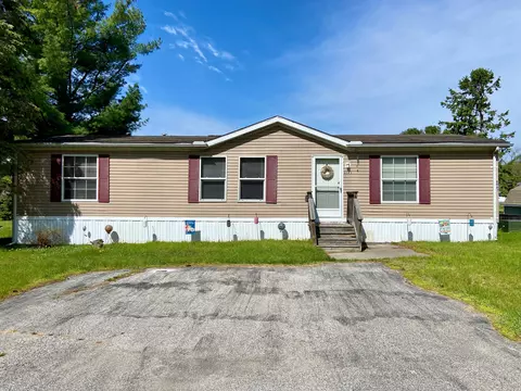 6063 Eastwood Dr, Burtchville, MI 48059