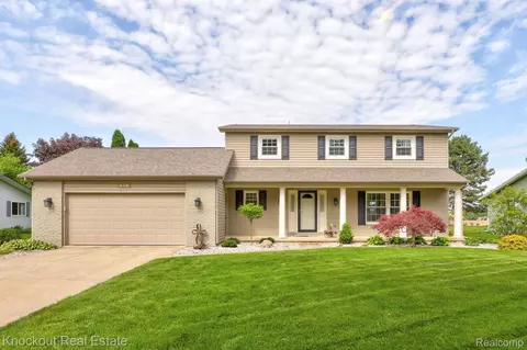 636 Franconian Dr E, Frankenmuth, MI 48734