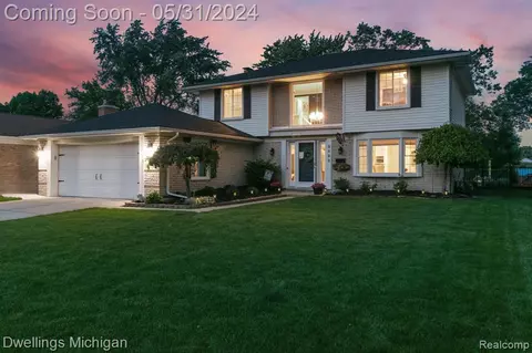 6492 Durham Dr, Canton, MI 48187