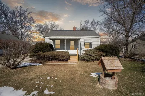 7161 Kessling St, Davison, MI 48423