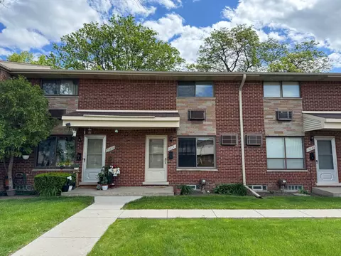 29241 Tessmer Crt Ct, Madison Heights, MI 48071