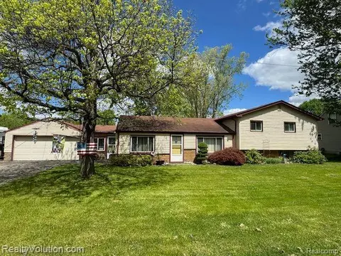 3464 W Oregon Rd, Oregon, MI 48446