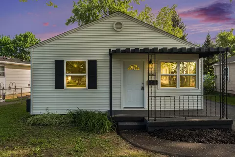 3505 Pitkin Ave, Flint, MI 48506