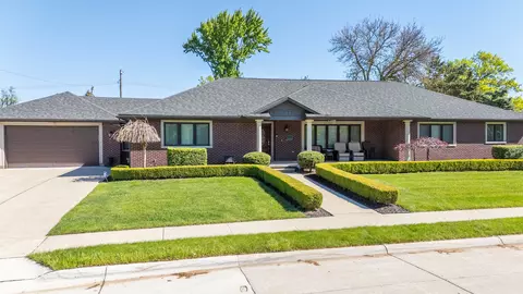 22900 Hollander St, Dearborn, MI 48128