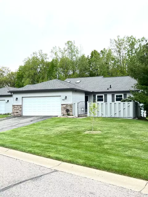 7597 Radcliffe, Genoa, MI 48114