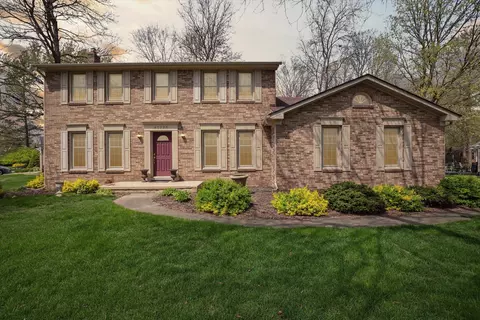 45226 Riveredge Dr, Plymouth, MI 48170
