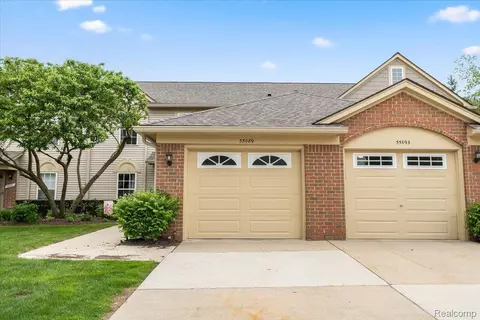 55089 Westchester Dr, Shelby Township, MI 48316