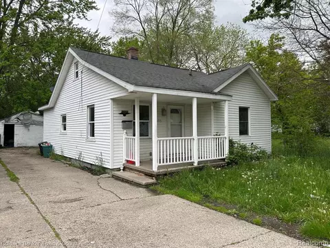 3105 Harold St, Saginaw, MI 48601