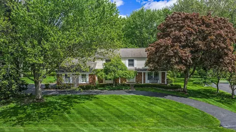 3474 Tothill Dr, Troy, MI 48084