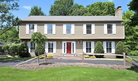 1552 N Fairview Ln, Rochester Hills, MI 48306