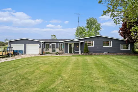 10374 Jennings Rd, Mundy, MI 48439
