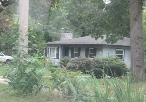 936 Oakcrest St SW, Wyoming, MI 49509